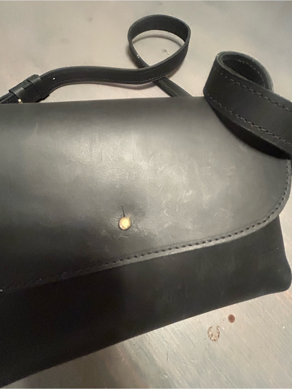 Stunning Parker Clay leather crossbody - Picture 5 of 13